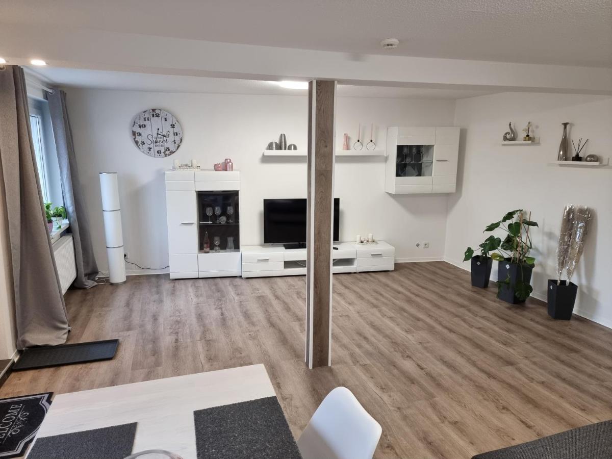 Gaestehaus-Ferienwohnung-Appartement Mit Terrasse - Naehe Kliniken/ Herzzentrum Bad Oeynhausen Exteriör bild