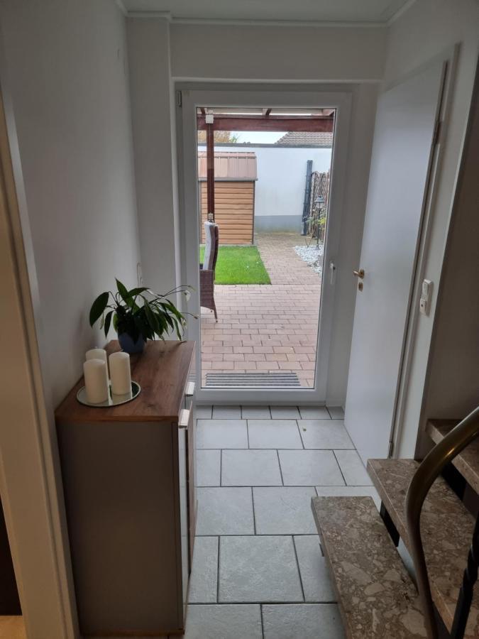 Gaestehaus-Ferienwohnung-Appartement Mit Terrasse - Naehe Kliniken/ Herzzentrum Bad Oeynhausen Exteriör bild
